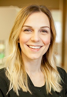 Headshot of dental hygienist Dee