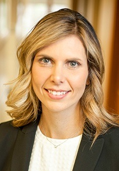 Headshot of Dr. Laura Mears